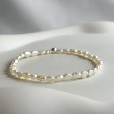 Dream - Freshwater Pearl Stretch Bracelet, 3-4mm with Silver Bead