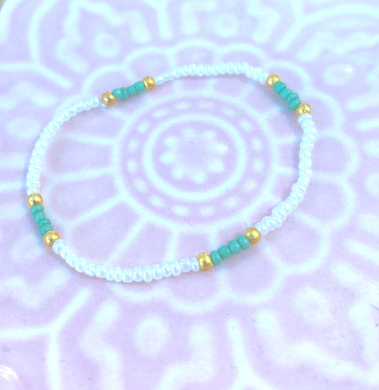 Storm 5 - Seed Beaded Bracelet on elastic - White, Gold and Sage