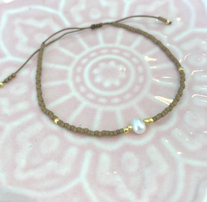 Pearl - Chocolate and Gold with Pearl beaded bracelet
